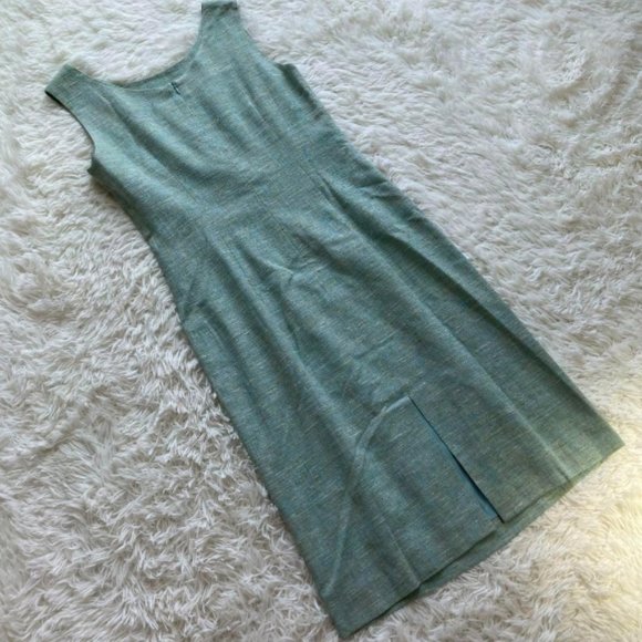 Sleeveless Dress - Picture 5 of 6